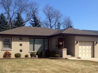 513 N Redfield Ct, Park Ridge, IL 60068