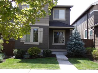 20801 NE Sierra Dr, Bend, OR 97701