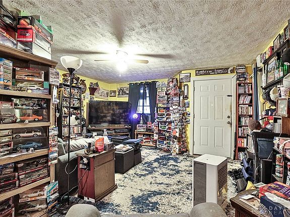 5th image of 8524 Main St