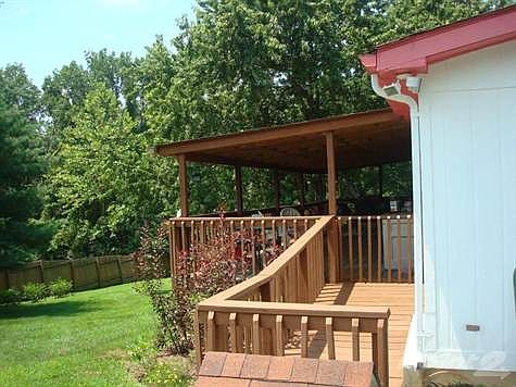 RAMP ON BACK COVERED DECK