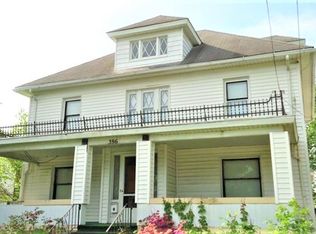 396 Crosby St, Akron, OH 44303