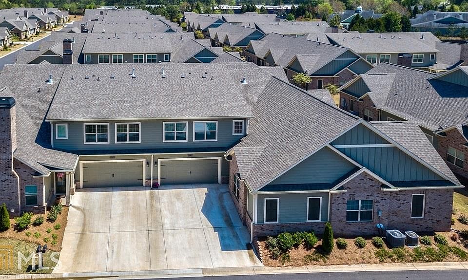 1st image of 1945 Grove Field Ln