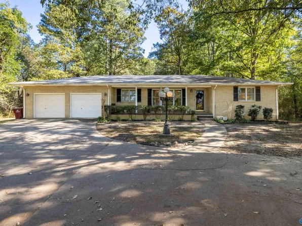 480 Ashwood Ave, Hamilton, AL 35570
