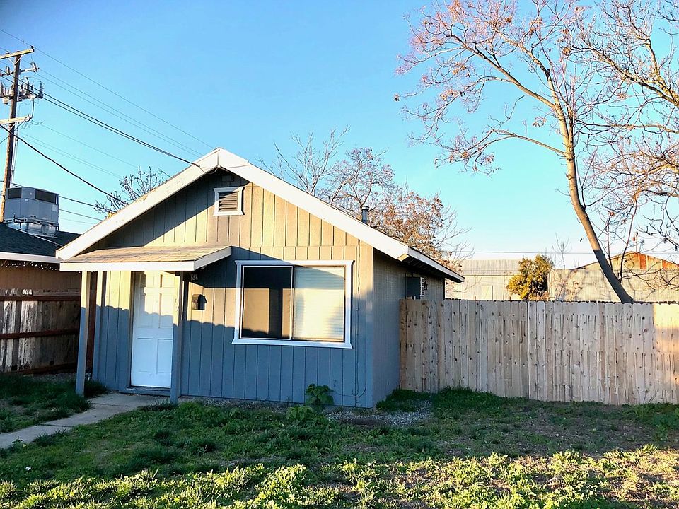 1st image of 109 2nd St