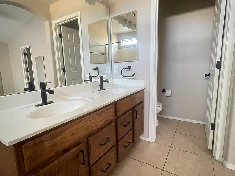 18213 N 147th Dr — Photo 17