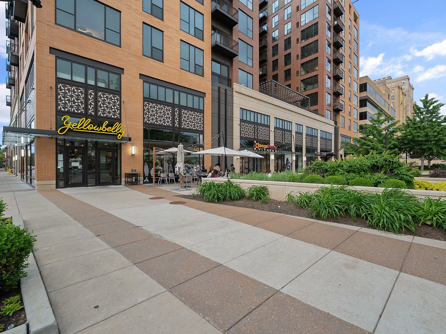 Citizen Park Apartments — Photo 2