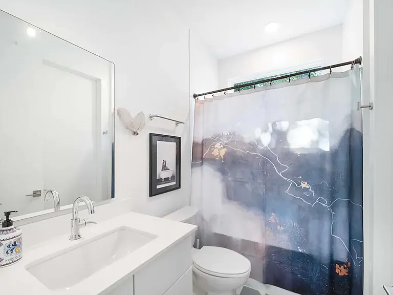 1301 Luna St — Photo 8