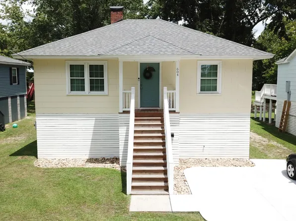 604 E 4th St, Washington, NC 27889