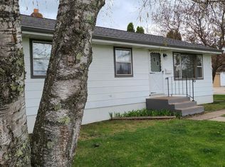 127 10th St NW, Chisholm, MN 55719