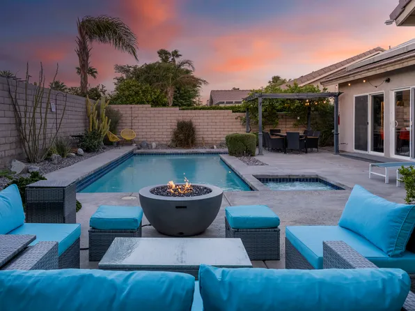 1534 E Via Escuela, Palm Springs, CA 92262