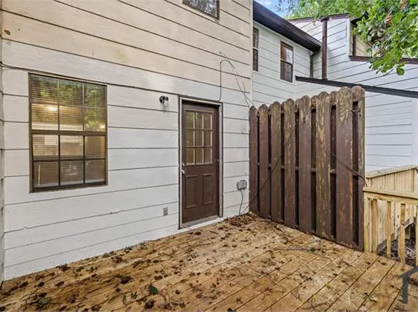 646 Valley Crest Dr, Birmingham, AL 35215