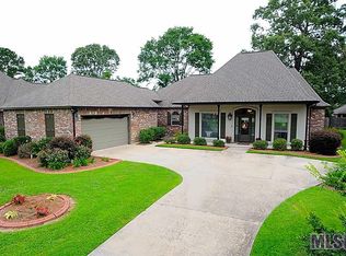15821 Parkside Ct, Baton Rouge, LA 70817
