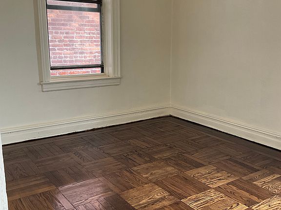 3rd image of 2309 65th St APT B2