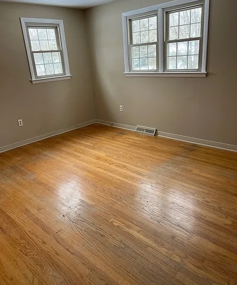 4593 Brookhill Dr S — Photo 2