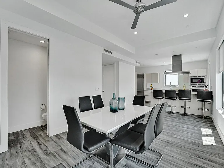 340 Balboa St — Photo 41