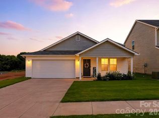 2560 Celestial Dr, Newton, NC 28658