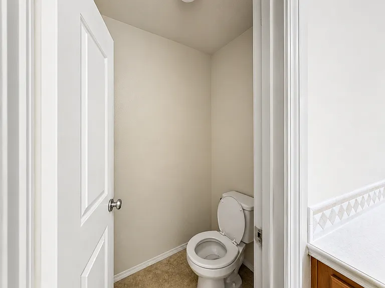 2228 SE Decade Ct — Photo 23