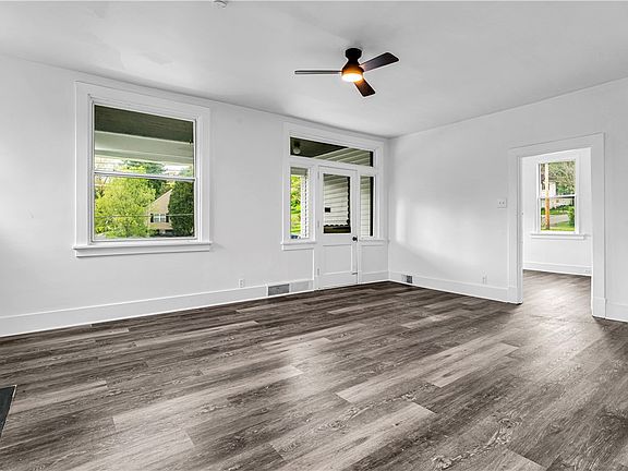 5th image of 2123 Grandview Ave