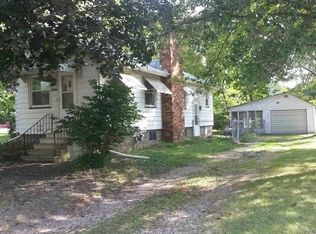 1204 Longfellow Ave, Waterloo, IA 50703