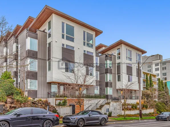 3070 SW Avalon Way #F, Seattle, WA 98126