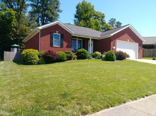 7520 Saint Jordan Cir, Newburgh, IN 47630