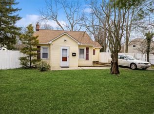 1751 Straight Path, Wheatley Heights, NY 11798