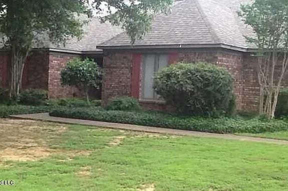 3rd image of 6568 Evergreen Dr