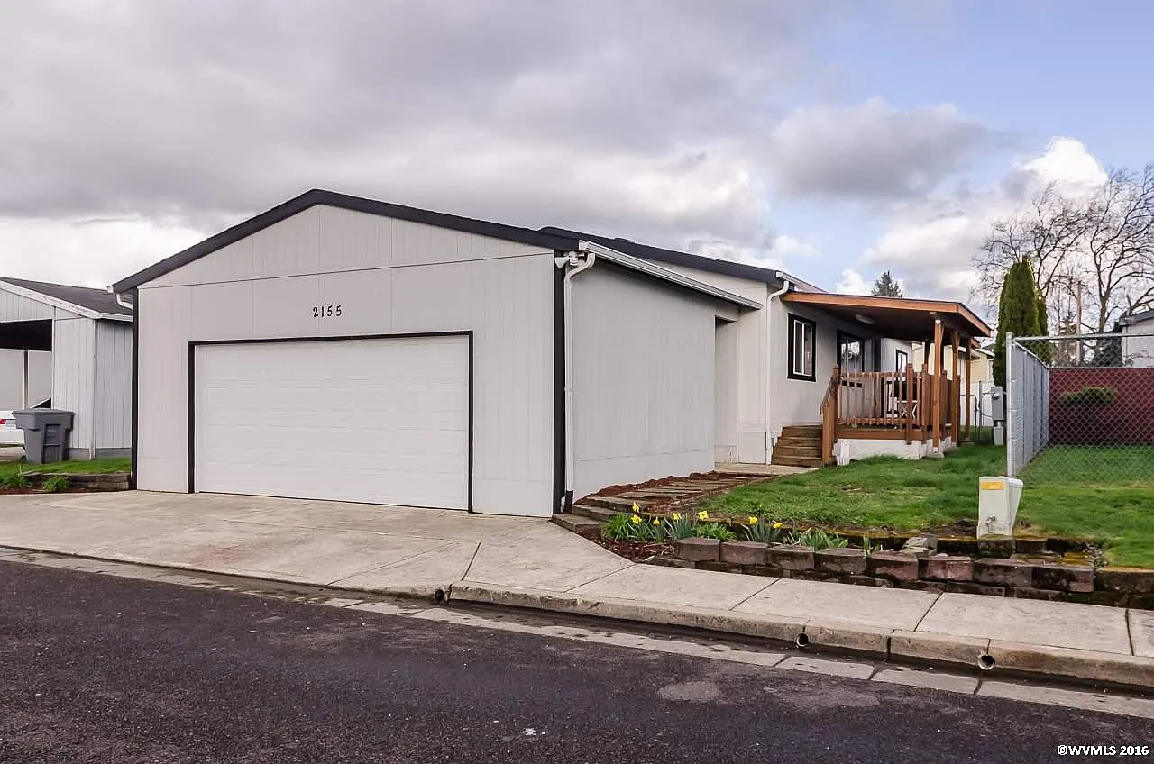 2155 21st Pl SE photo 1