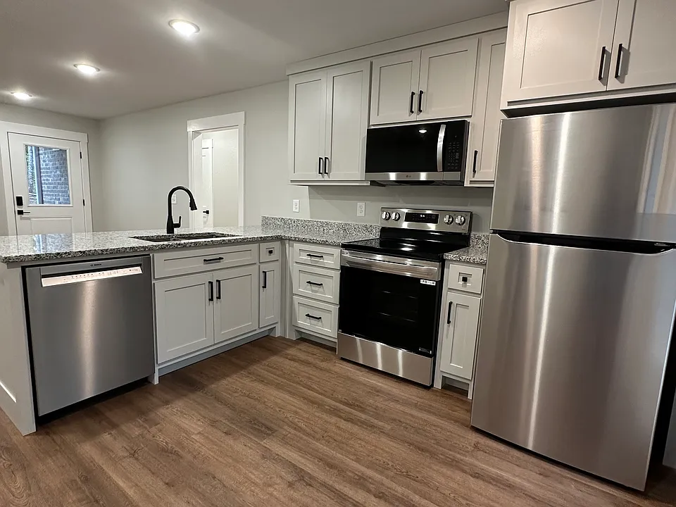 154 Turnpike Rd