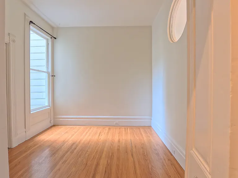 1818 Webster St — Photo 8