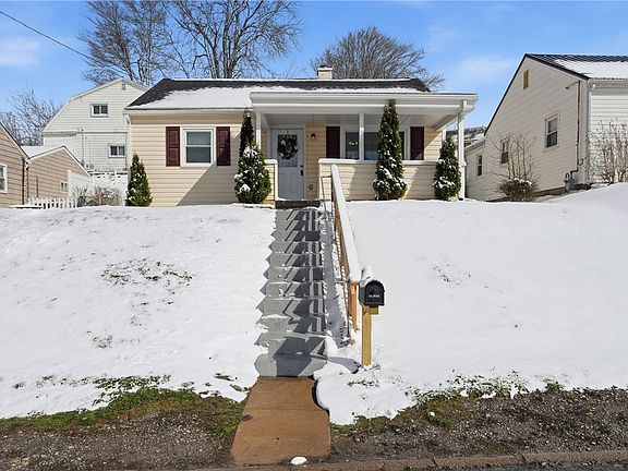 2nd image of 805 Colonial Ave