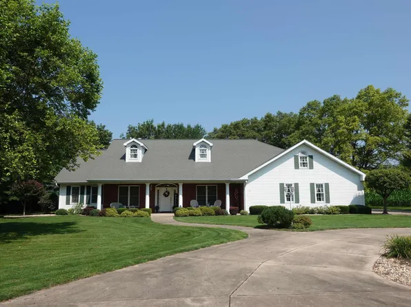 735 Us Highway 150 E, Galesburg, IL 61401