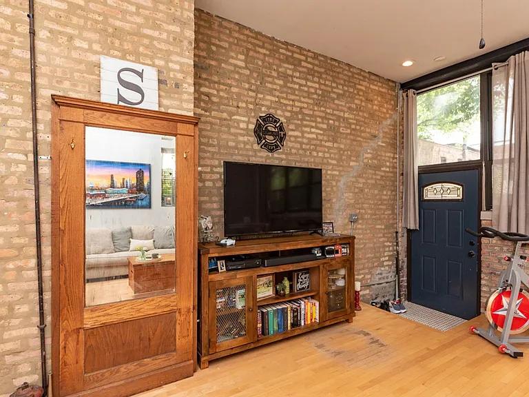 1350 N Wolcott — Photo 5