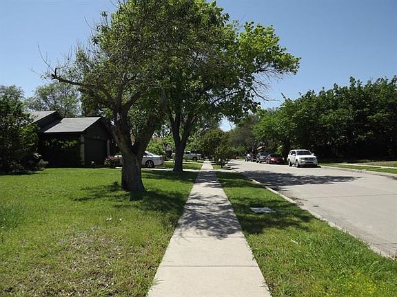 2nd image of 2022 Statler Dr