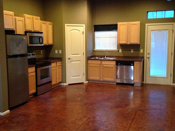 5th image of 204 Chalmette Dr Unit 3
