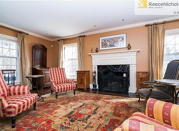 3rd image of 1256 W 62nd St