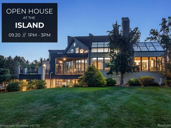 4912 Oakwood Ct, Commerce Township, MI 48382