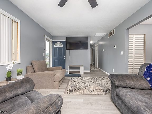 5th image of 2118 Nash St