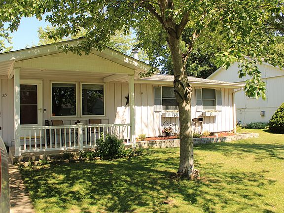 5th image of 25 Pleasant Ln