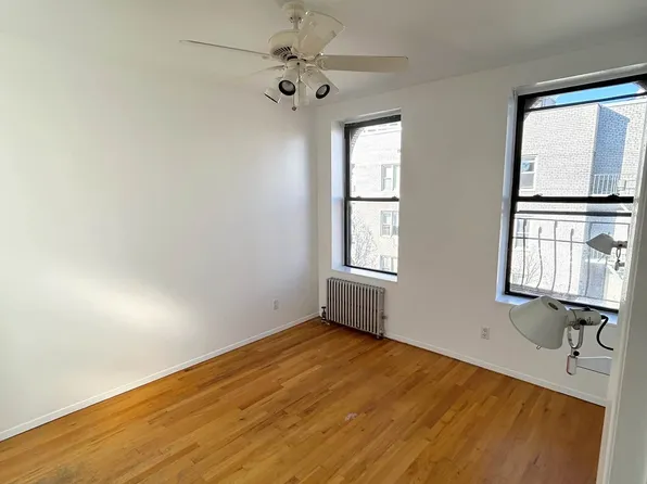 50 Macdougal Street image 6 of 10