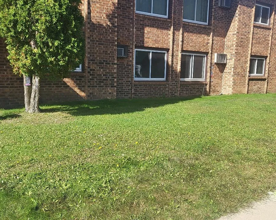109 3rd Ave #B24