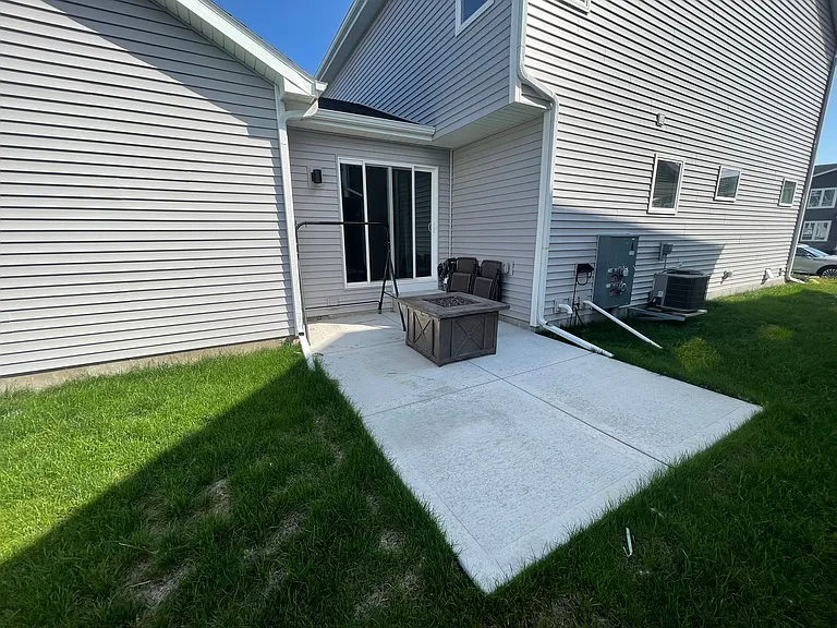 2748 Spark St — Photo 24