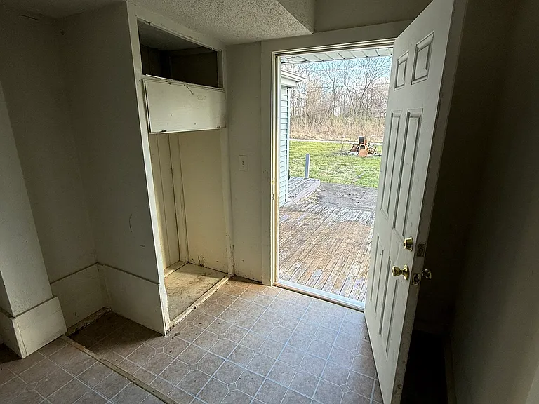 803 E Whitmer St — Photo 37