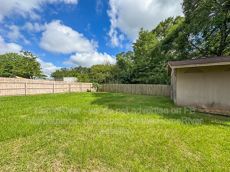 1229 W Ten Mile Rd — Photo 17