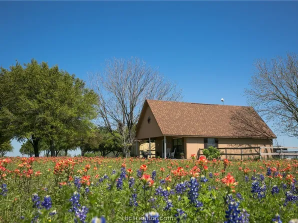 4452 Boggy Creek Rd, Brenham, TX 77833
