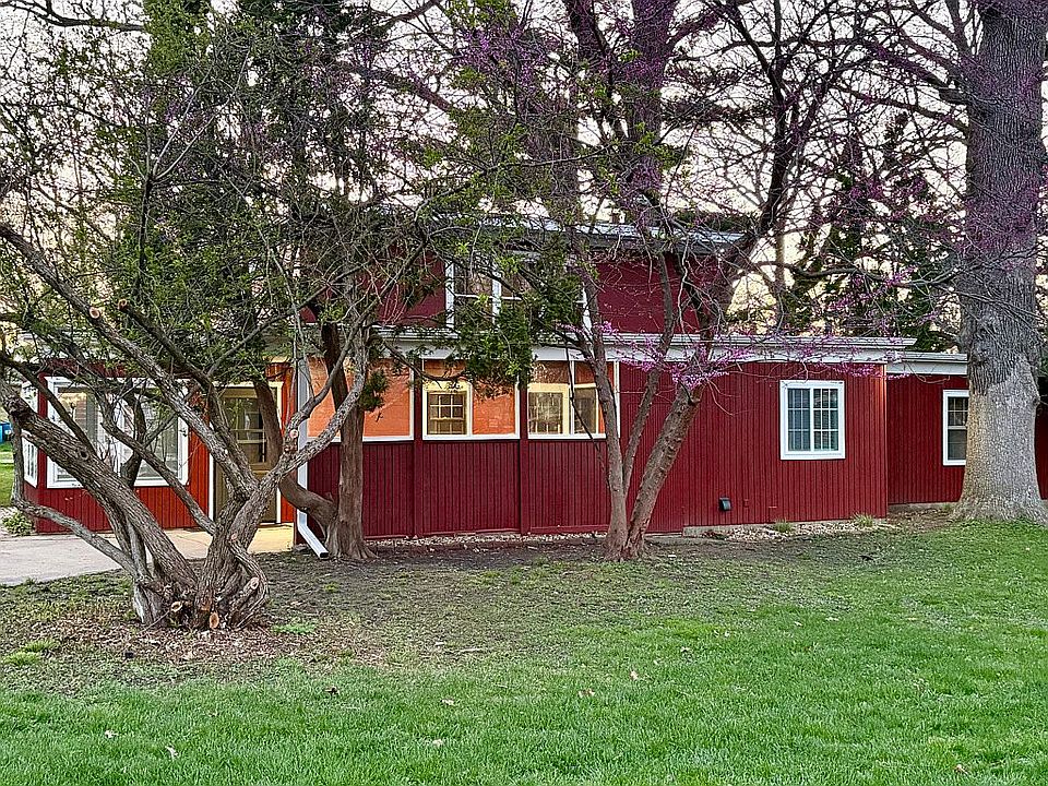 1st image of 516 Forrest Rd