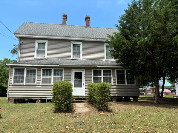 6121 James St, Cape Charles, VA 23310