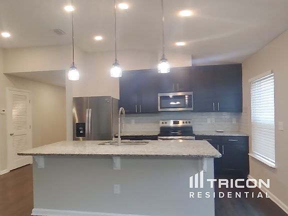 5th image of 12779 John Crest Ct