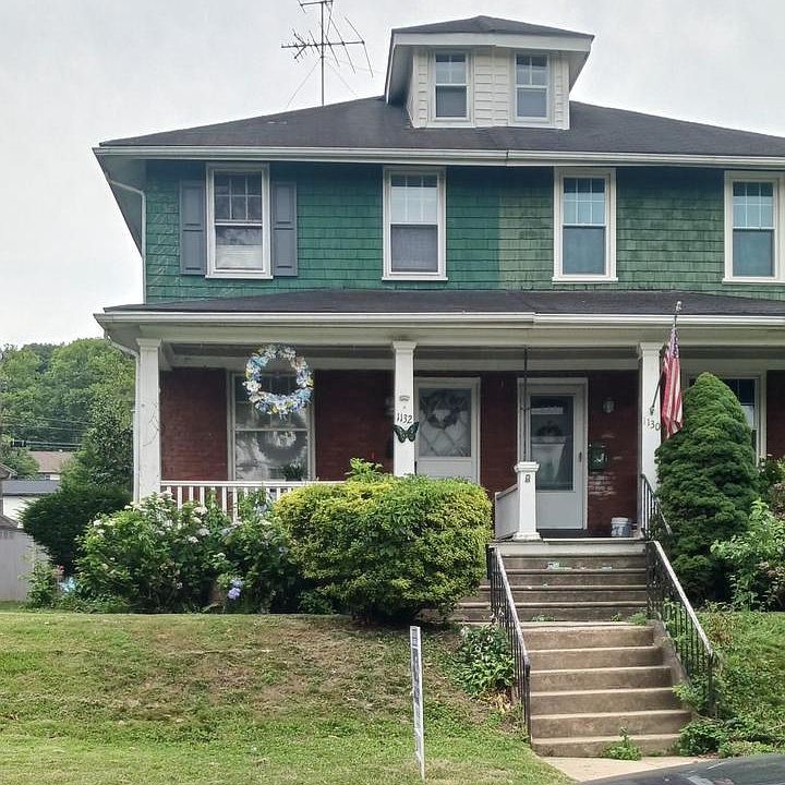 1st image of 1132 Stirling St