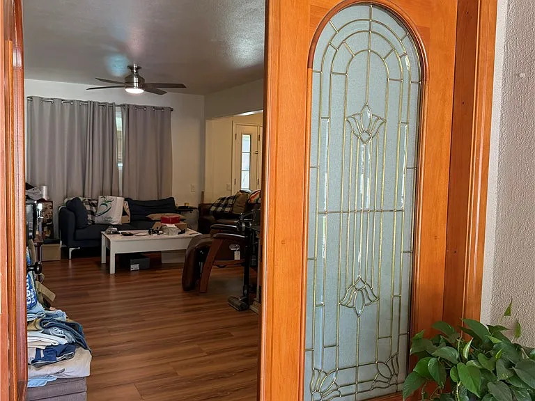 910 Orangewood Dr — Photo 5
